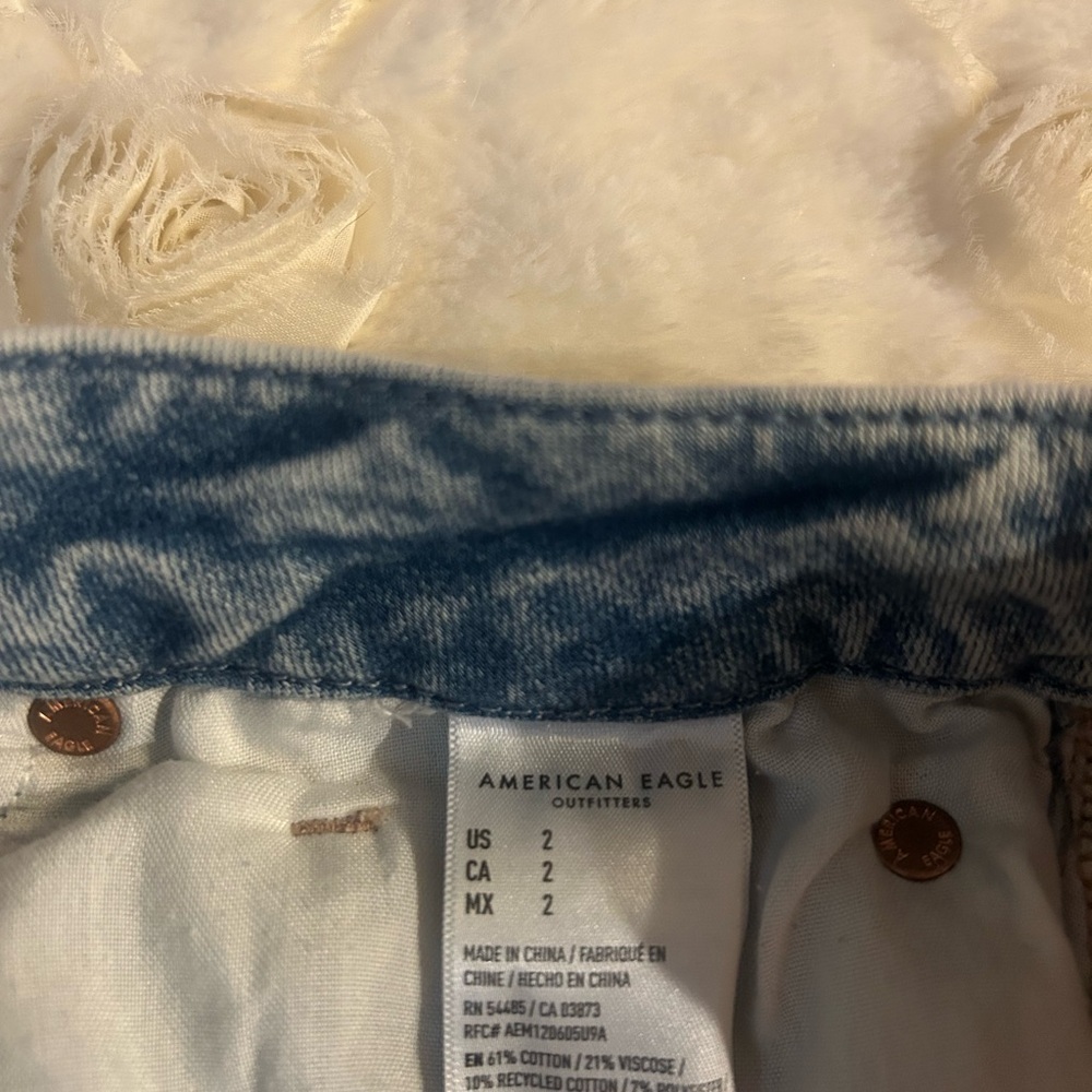 American Eagle Outfitters! 2 NEXT LEVEL STRETCH Light Blue and Black Jean Shorts - Picture 5 of 9